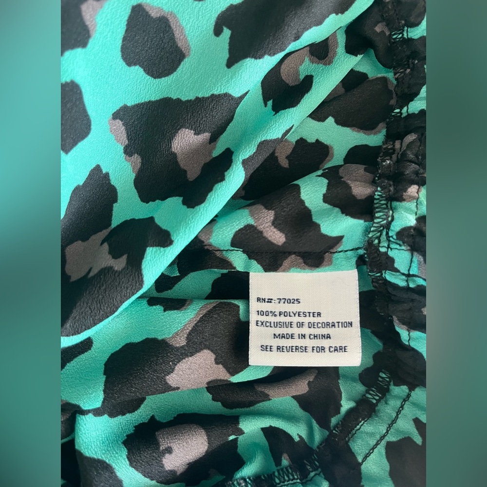 Turquoise and Black Leopard Print Blouse - Picture 14 of 14